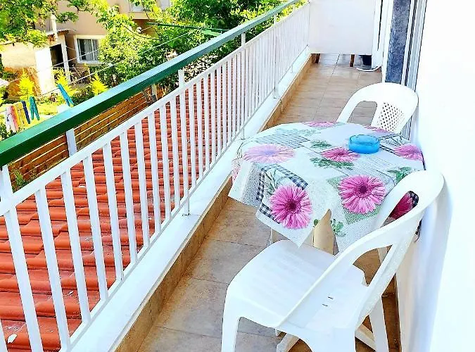 De Lux N1 30M From Sea דירה *